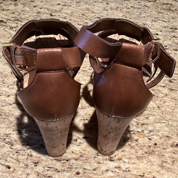 Chaps Wedge Sandals Size 8 - Picture 4 of 6